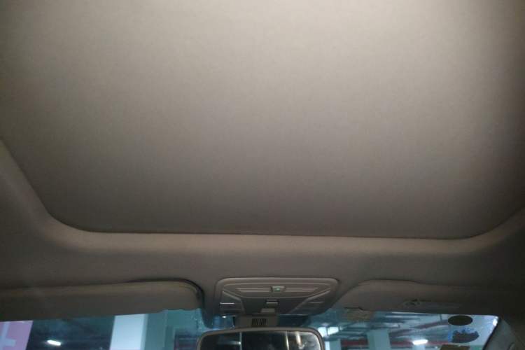 Used Hongqi E-HS3 2019 Zhilian Qiyue Two-Wheel Drive Version Headliner