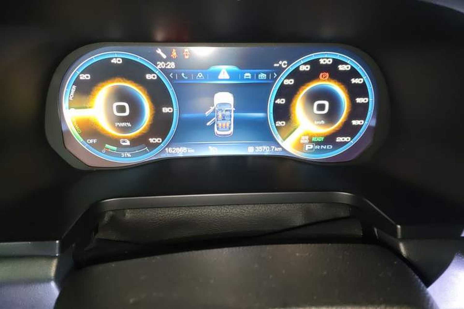 Used Hongqi E-HS3 2019 Zhilian Qiyue Two-Wheel Drive Version Instrument Cluster