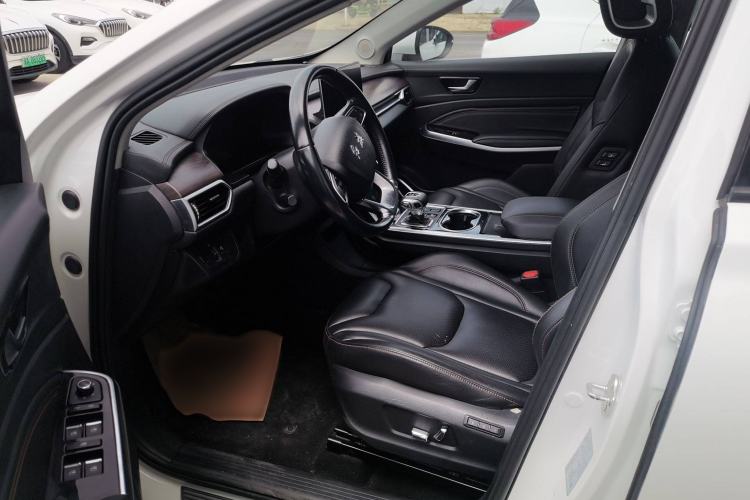 Used Hongqi E-HS3 2019 Zhilian Qiyue Two-Wheel Drive Version Interior 2
