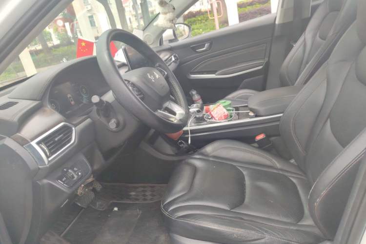 Used Hongqi E-HS3 2019 Zhilian Qiyue Two-Wheel Drive Version Left Front Seat