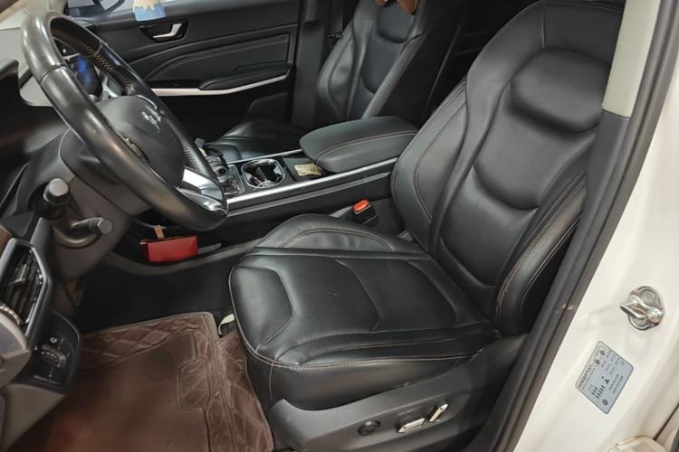 Used Hongqi E-HS3 2019 Zhilian Qiyue Two-Wheel Drive Version Left Front Seat