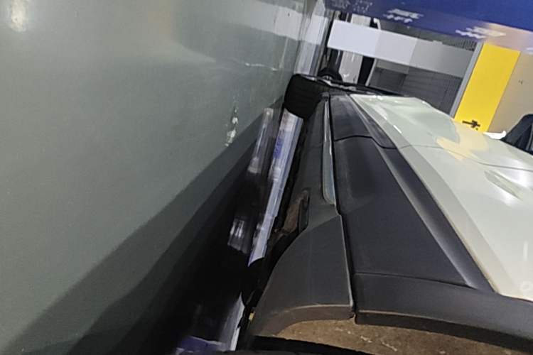 Used Hongqi E-HS3 2019 Zhilian Qiyue Two-Wheel Drive Version Left Side Sill