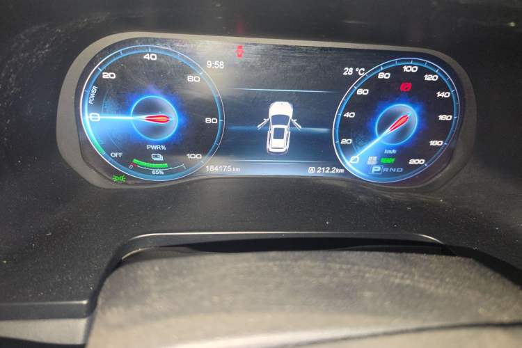 Used Hongqi E-HS3 2019 Zhilian Qiyue Two-Wheel Drive Version Odometer Close Up