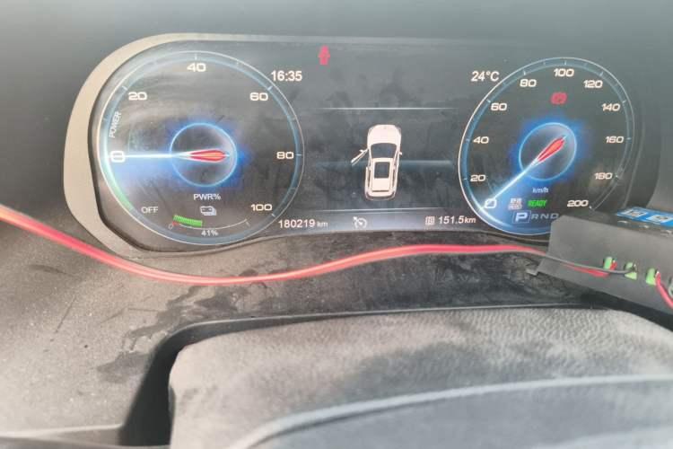 Used Hongqi E-HS3 2019 Zhilian Qiyue Two-Wheel Drive Version Odometer Close Up