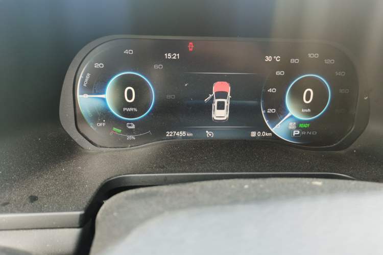 Used Hongqi E-HS3 2019 Zhilian Qiyue Two-Wheel Drive Version Odometer Close Up