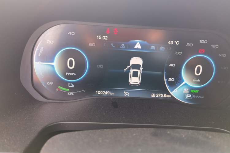 Used Hongqi E-HS3 2019 Zhilian Qiyue Two-Wheel Drive Version Odometer Close Up