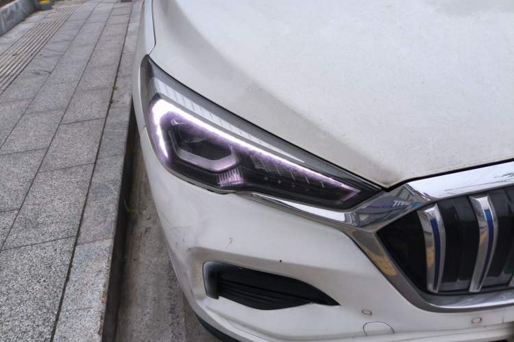 Used Hongqi E-HS3 2019 Zhilian Qiyue Two-Wheel Drive Version Right Front Headlight