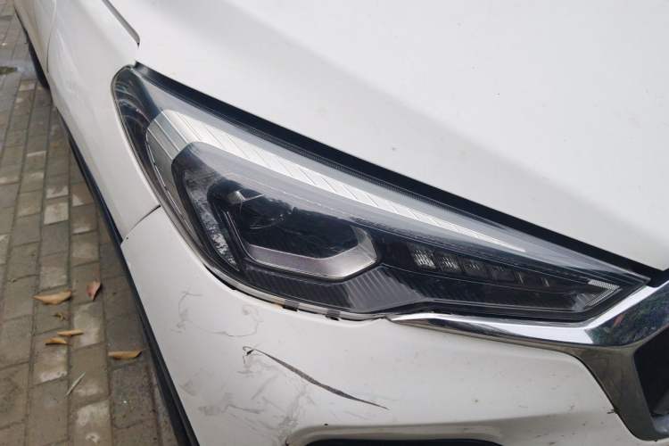 Used Hongqi E-HS3 2019 Zhilian Qiyue Two-Wheel Drive Version Right Front Headlight