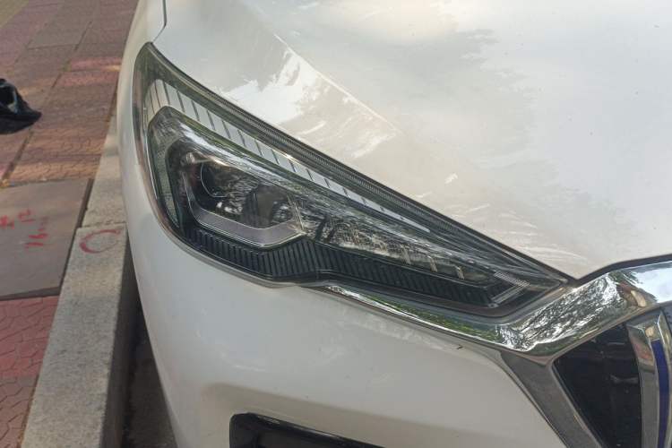 Used Hongqi E-HS3 2019 Zhilian Qiyue Two-Wheel Drive Version Right Front Headlight