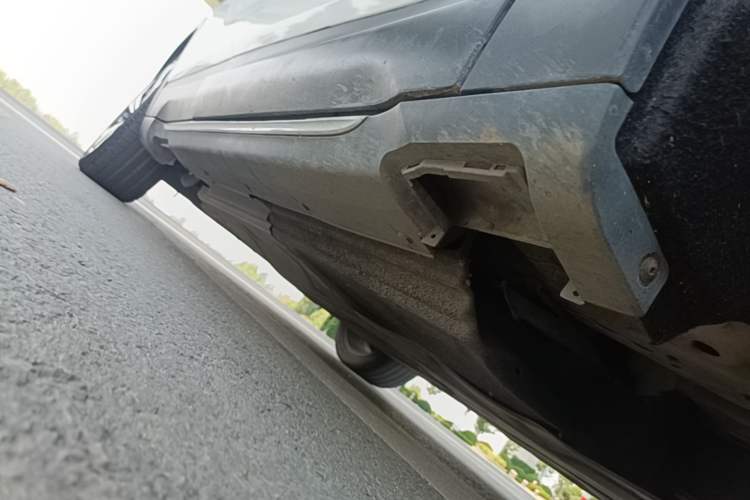 Used Hongqi E-HS3 2019 Zhilian Qiyue Two-Wheel Drive Version Right Side Sill