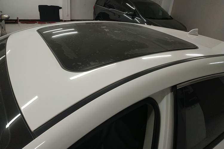 Used Hongqi E-HS3 2019 Zhilian Qiyue Two-Wheel Drive Version Roof