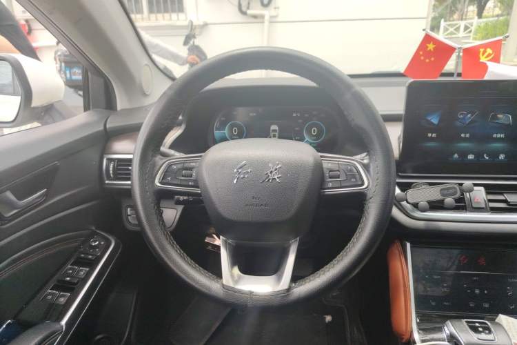 Used Hongqi E-HS3 2019 Zhilian Qiyue Two-Wheel Drive Version Steering Wheel