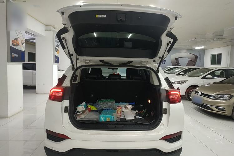 Used Hongqi E-HS3 2019 Zhilian Qiyue Two-Wheel Drive Version Trunk