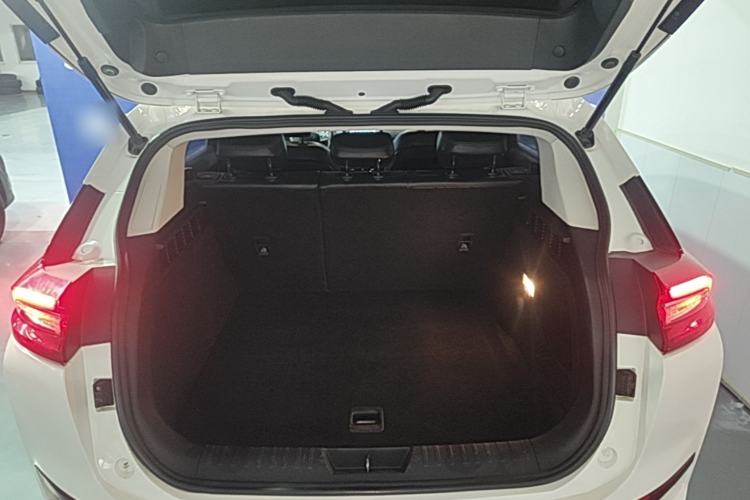 Used Hongqi E-HS3 2019 Zhilian Qiyue Two-Wheel Drive Version Trunk