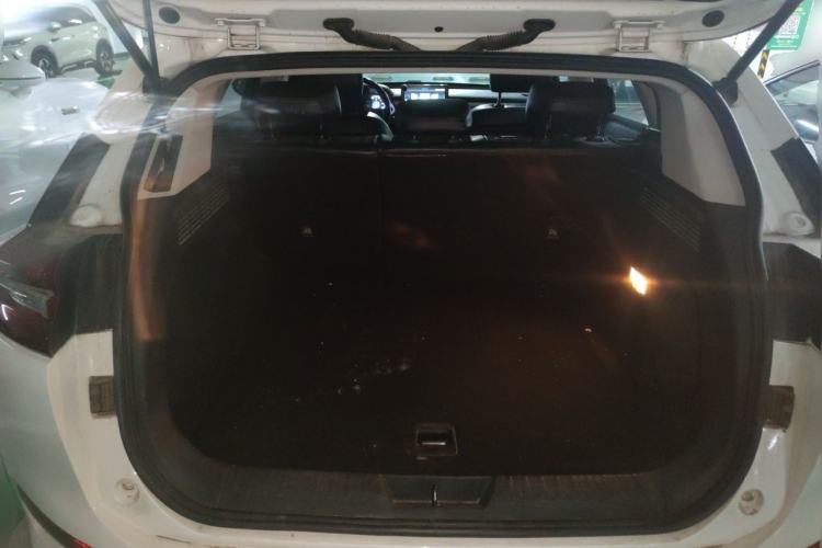 Used Hongqi E-HS3 2019 Zhilian Qiyue Two-Wheel Drive Version Trunk