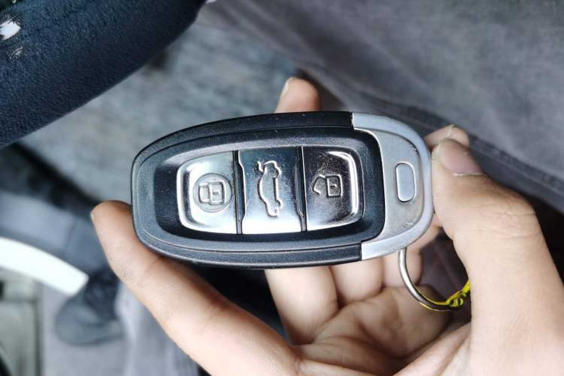 Used Hongqi E-HS3 2019 Zhilian Qiyue Two-Wheel Drive Version Vehicle Key
