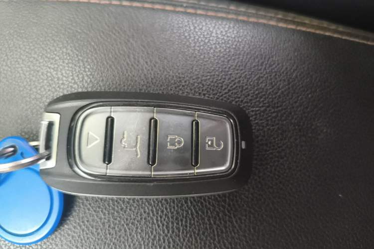 Used Hongqi E-HS3 2019 Zhilian Qiyue Two-Wheel Drive Version Vehicle Key
