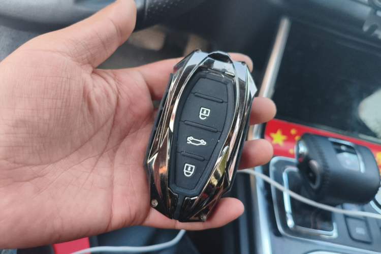Used Hongqi E-HS3 2019 Zhilian Qiyue Two-Wheel Drive Version Vehicle Key