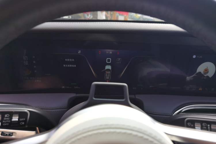 Used Hongqi E-HS9 2021 460 km Range Flagship Edition Six-Seater Instrument Cluster