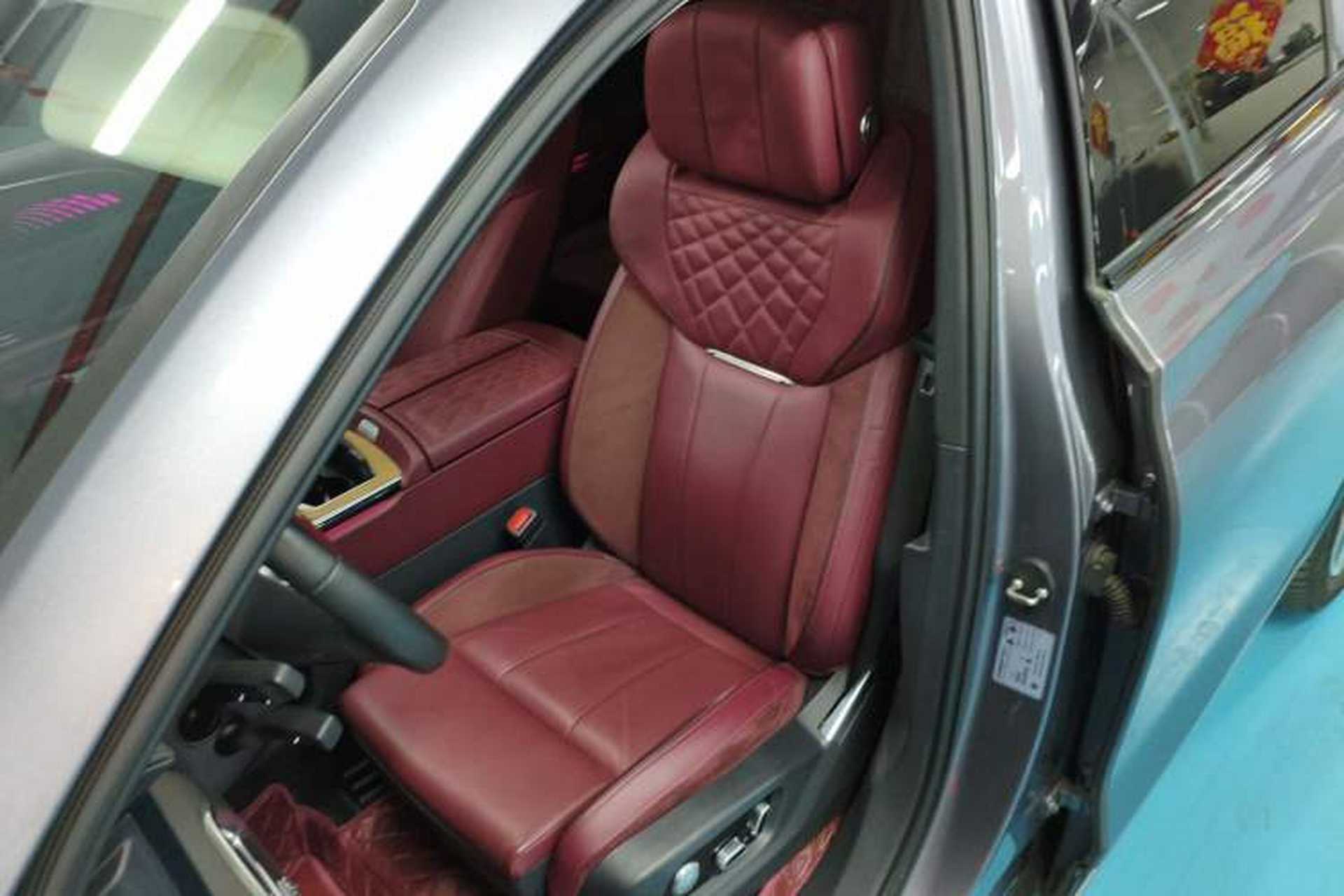 Used Hongqi E-HS9 2022 690 km Range Flagship Edition Six Seats Left Front Seat