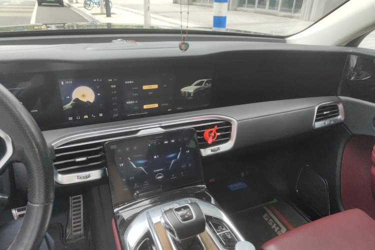 Used Hongqi E-HS9 2021 460 km Range Flagship Edition Six-Seater Audio And AC Panel