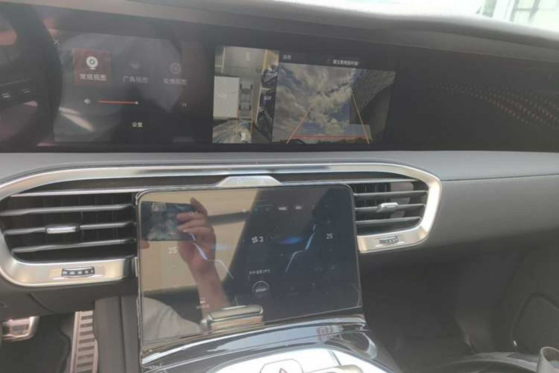Used Hongqi E-HS9 2021 460 km Range Flagship Edition Six-Seater Audio And AC Panel