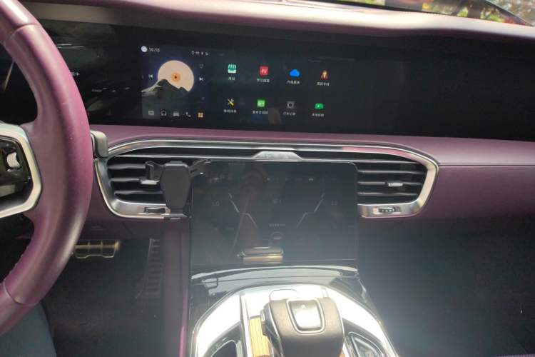 Used Hongqi E-HS9 2021 460 km Range Flagship Edition Six-Seater Audio And AC Panel