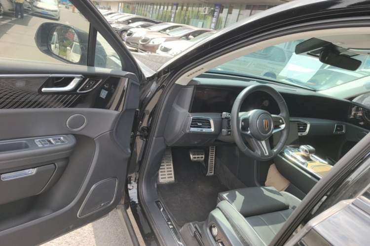 Used Hongqi E-HS9 2021 460 km Range Flagship Edition Six-Seater Driver Seat