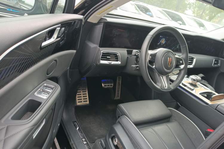 Used Hongqi E-HS9 2021 460 km Range Flagship Edition Six-Seater Driver Seat