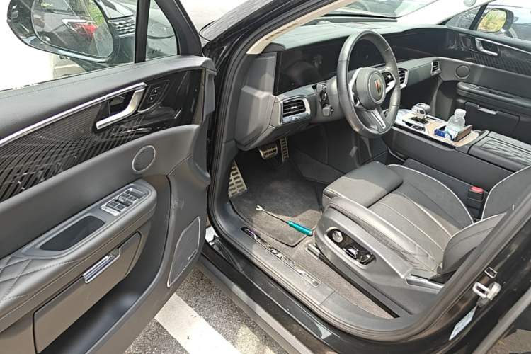 Used Hongqi E-HS9 2021 460 km Range Flagship Edition Six-Seater Driver Seat