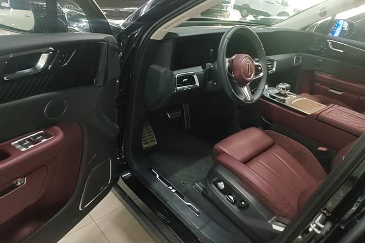 Used Hongqi E-HS9 2021 460 km Range Flagship Edition Six-Seater Driver Seat