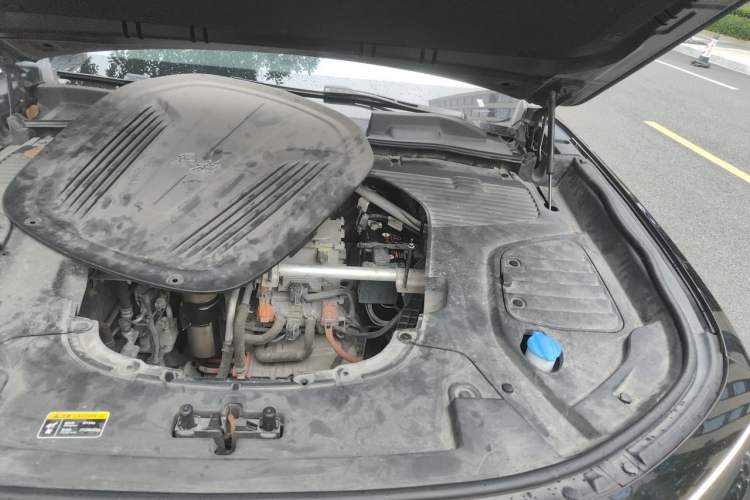 Used Hongqi E-HS9 2021 460 km Range Flagship Edition Six-Seater Engine Bay Left