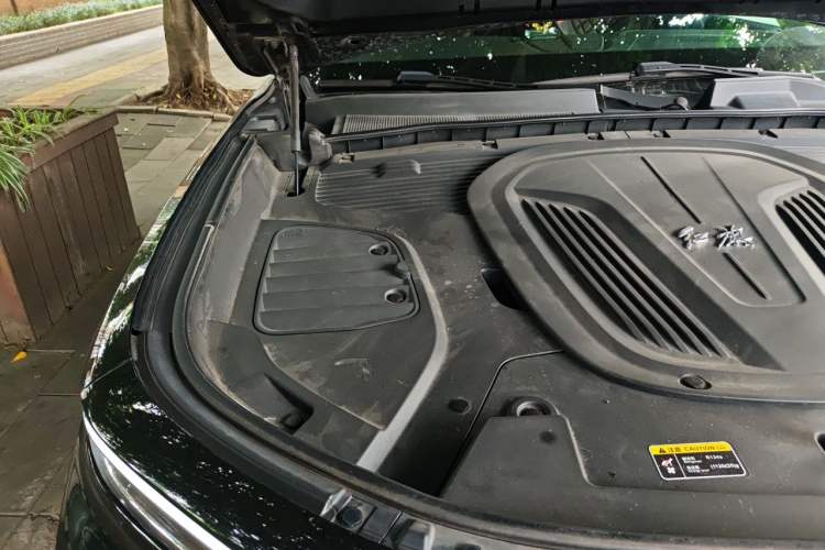 Used Hongqi E-HS9 2021 460 km Range Flagship Edition Six-Seater Engine Bay Right
