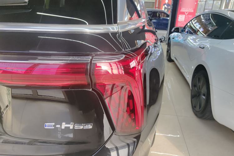 Used Hongqi E-HS9 2021 460 km Range Flagship Edition Six-Seater Exterior 2