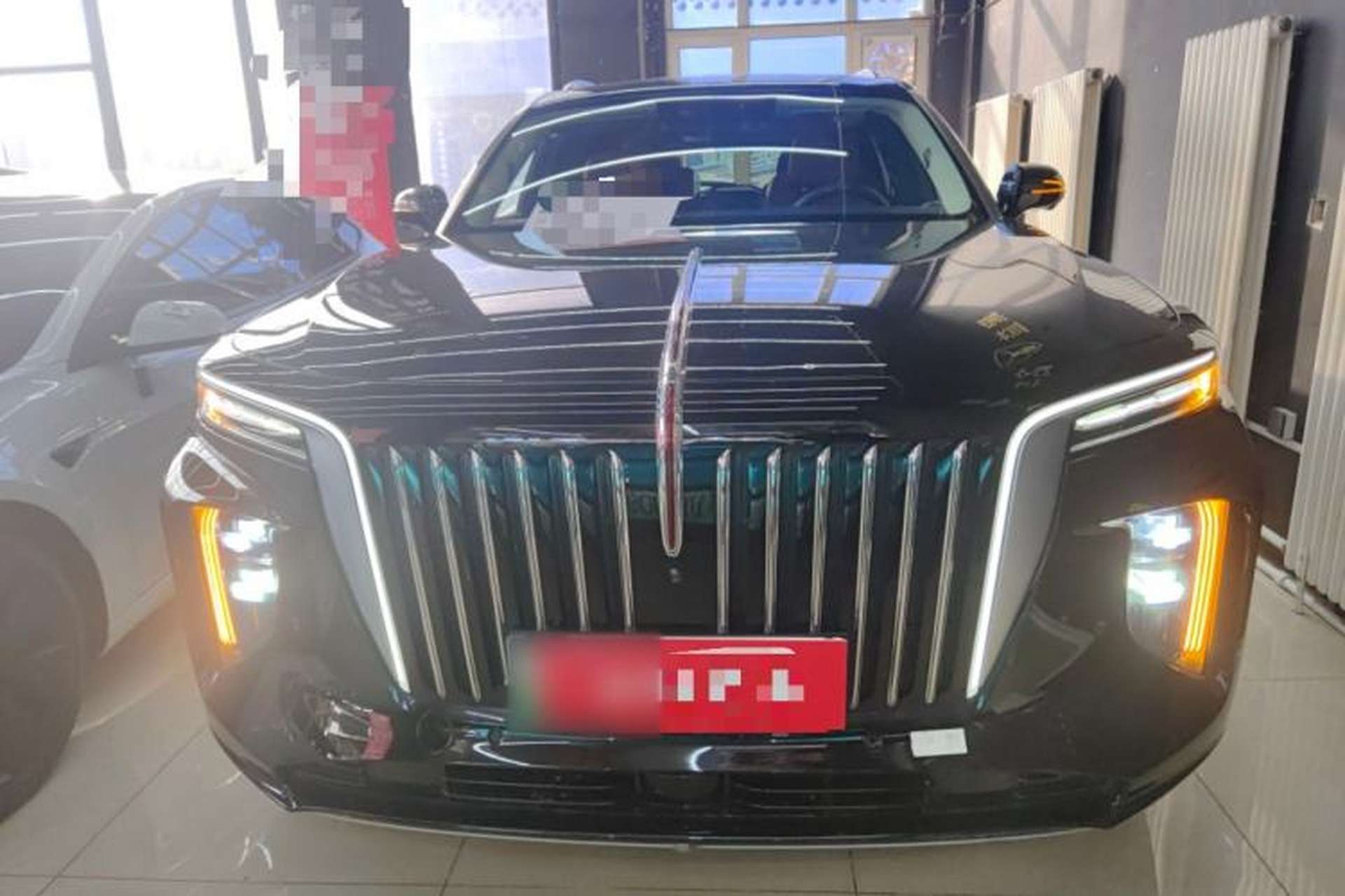 Used Hongqi E-HS9 2021 460 km Range Flagship Edition Six-Seater Front