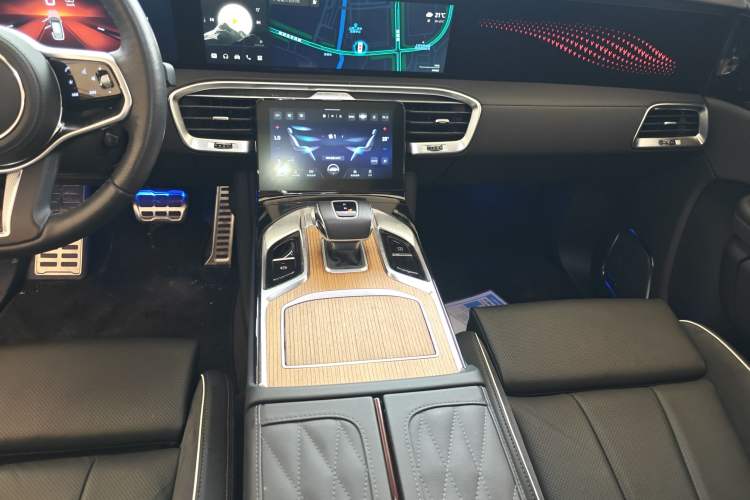 Used Hongqi E-HS9 2021 460 km Range Flagship Edition Six-Seater Gear Lever