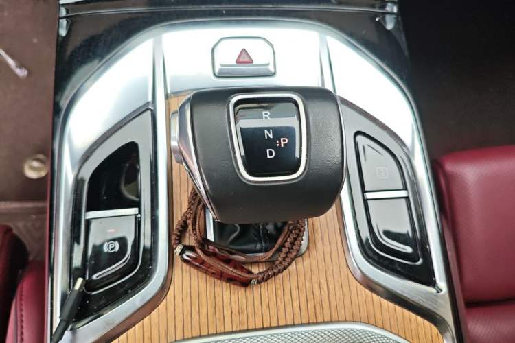 Used Hongqi E-HS9 2021 460 km Range Flagship Edition Six-Seater Gear Lever