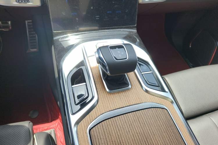Used Hongqi E-HS9 2021 460 km Range Flagship Edition Six-Seater Gear Lever