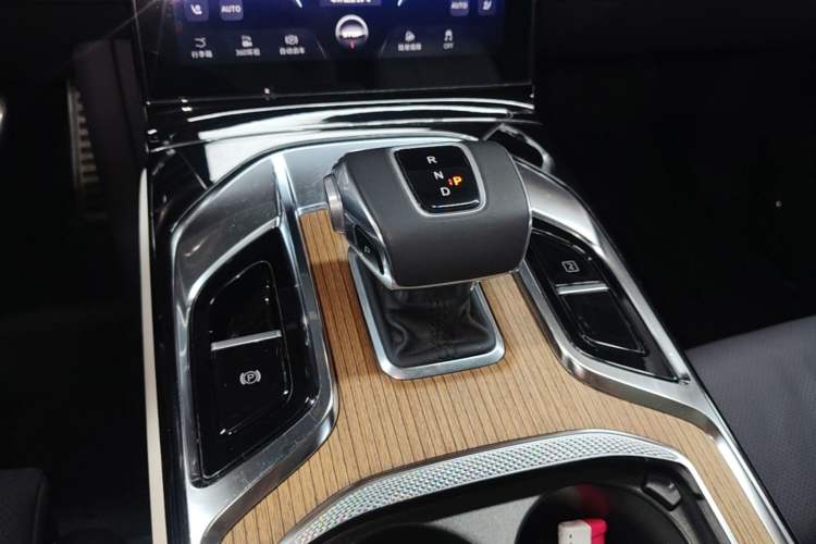 Used Hongqi E-HS9 2021 460 km Range Flagship Edition Six-Seater Gear Lever
