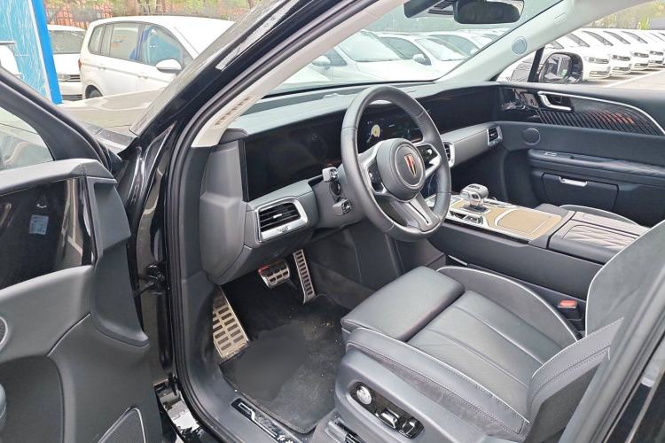 Used Hongqi E-HS9 2021 460 km Range Flagship Edition Six-Seater Interior 3