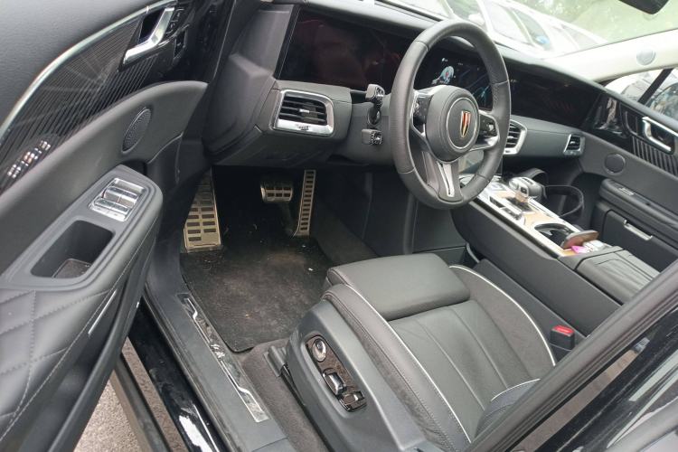 Used Hongqi E-HS9 2021 460 km Range Flagship Edition Six-Seater Interior 3