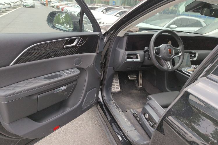 Used Hongqi E-HS9 2021 460 km Range Flagship Edition Six-Seater Interior 3