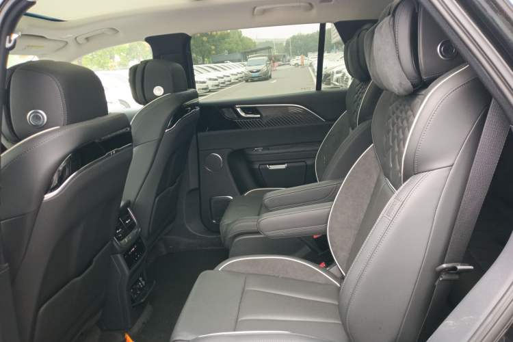 Used Hongqi E-HS9 2021 460 km Range Flagship Edition Six-Seater Interior 4