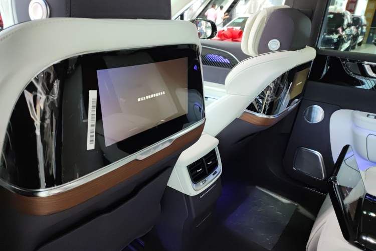 Used Hongqi E-HS9 2021 510 km Flagship Edition Four Seats Interior 5