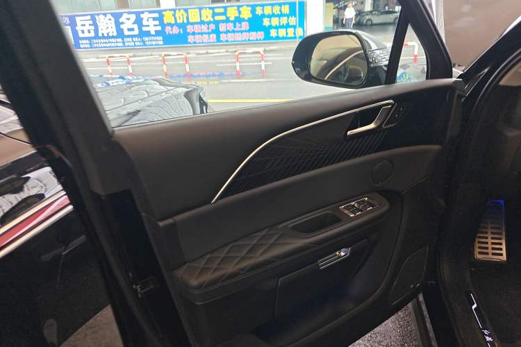 Used Hongqi E-HS9 2021 460 km Range Flagship Edition Six-Seater Left Front Door Interior