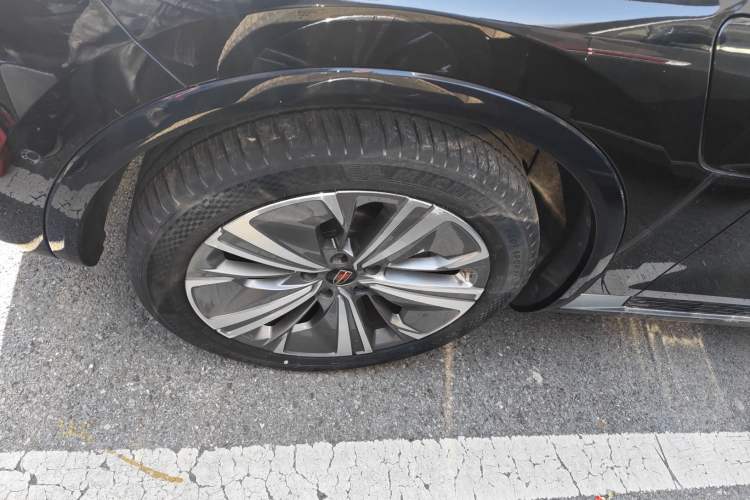 Used Hongqi E-HS9 2021 460 km Range Flagship Edition Six-Seater Left Front Wheel Hub
