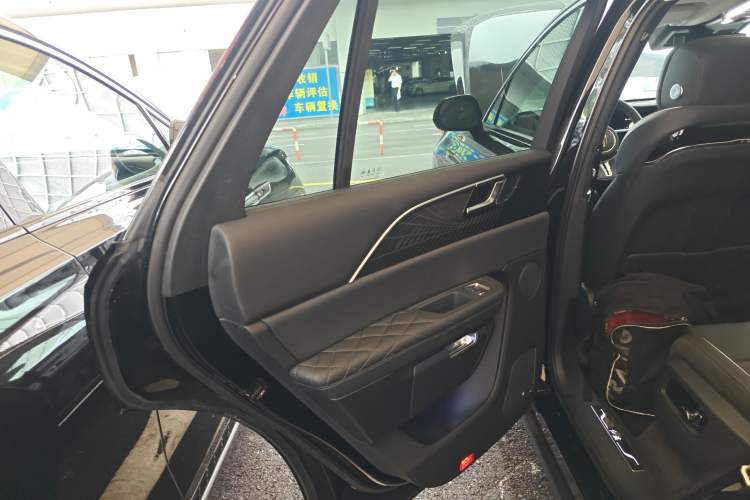 Used Hongqi E-HS9 2021 460 km Range Flagship Edition Six-Seater Left Rear Door Interior