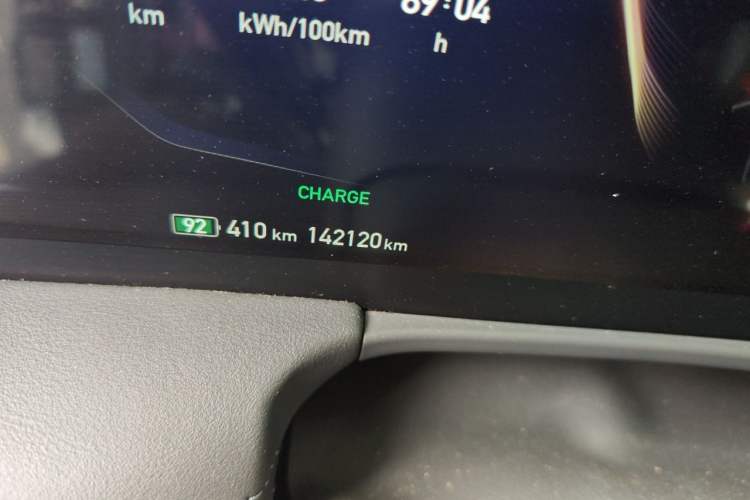 Used Hongqi E-HS9 2021 460 km Range Flagship Edition Six-Seater Odometer Close Up
