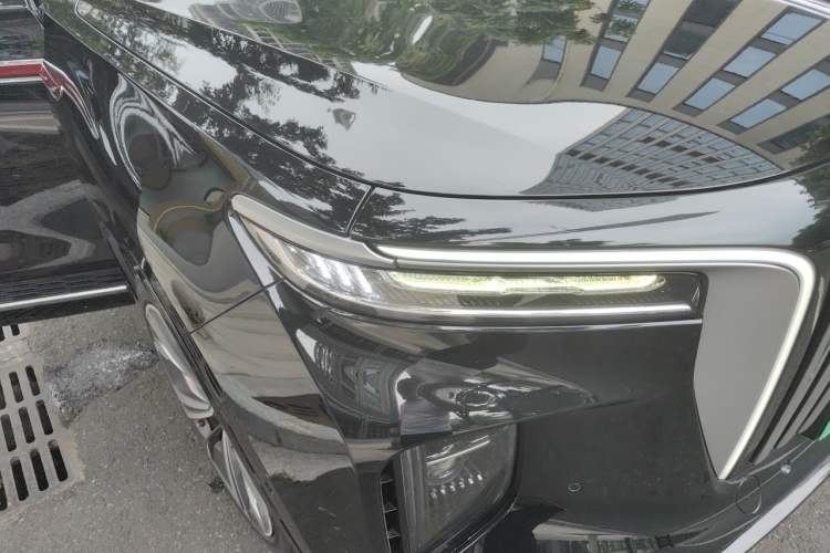 Used Hongqi E-HS9 2021 460 km Range Flagship Edition Six-Seater Right Front Headlight