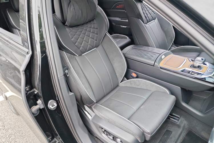 Used Hongqi E-HS9 2021 460 km Range Flagship Edition Six-Seater Right Front Seat